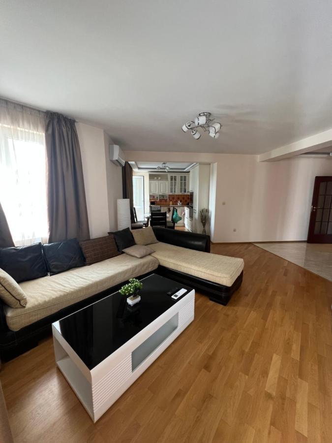 Apartment Chaika Sea Warna